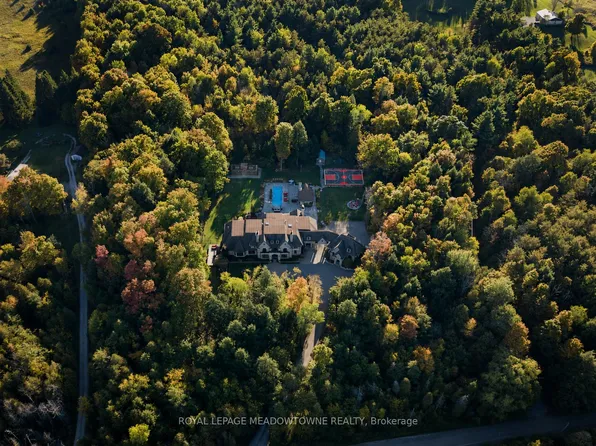 13160 Nassagaweya Esquesing Townline, Milton, ON L7J 2L7