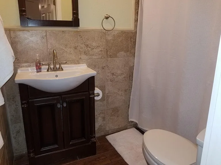 725 Marshall St — Photo 19