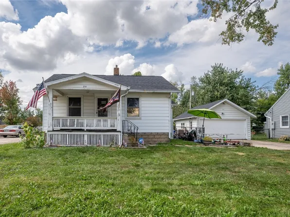 214 19th St NW, Cedar Rapids, IA 52405