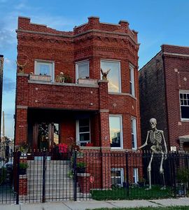 2111 N Springfield Ave, Chicago, IL, 60647