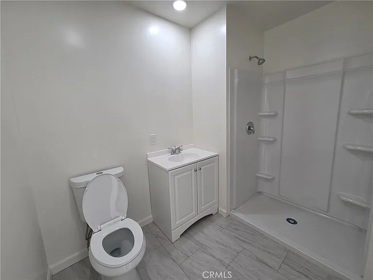 121 N Baymar Ave — Photo 8