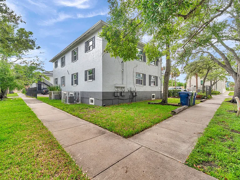 7009 S Mascotte St #B — Photo 13