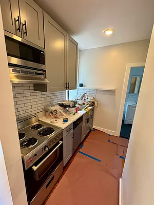 Rented by Max Apt LLC | media 2