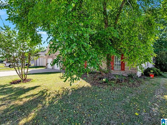 3rd image of 8221 Wynwood Dr