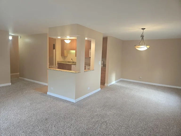 1605 E Central Rd #322C — Photo 8