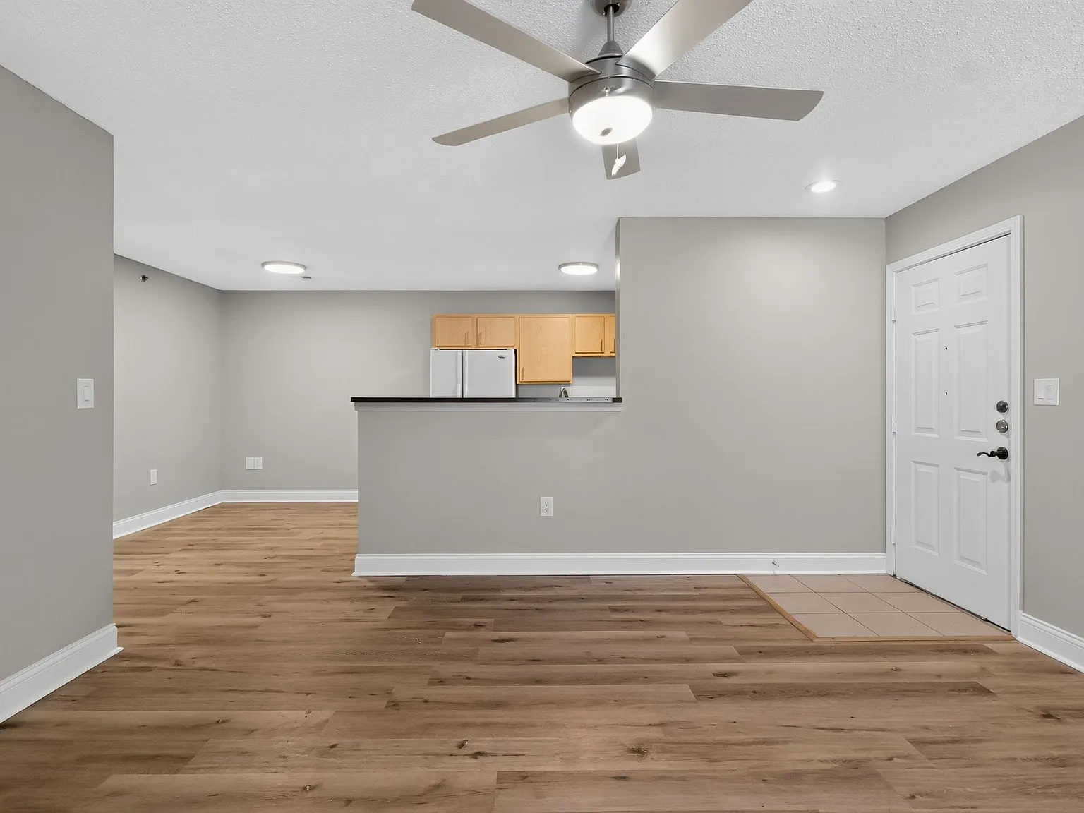 Fairway Flats — Photo 4