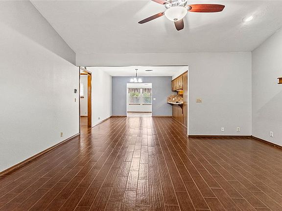 3rd image of 1800 Sandstone Ave