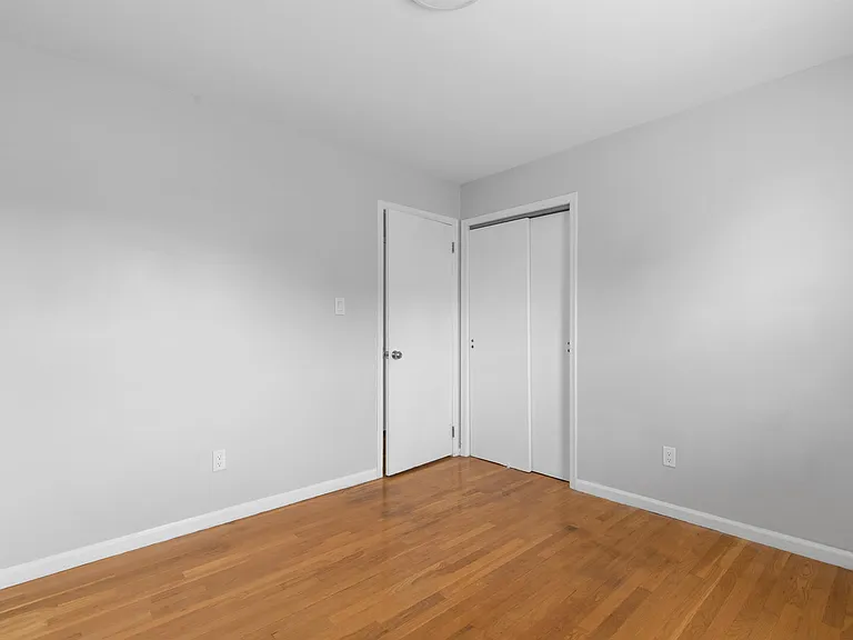 226 Webster Ave #2 — Photo 12
