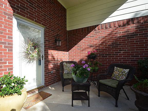 4th image of 4007 Starbridge Pointe Ln