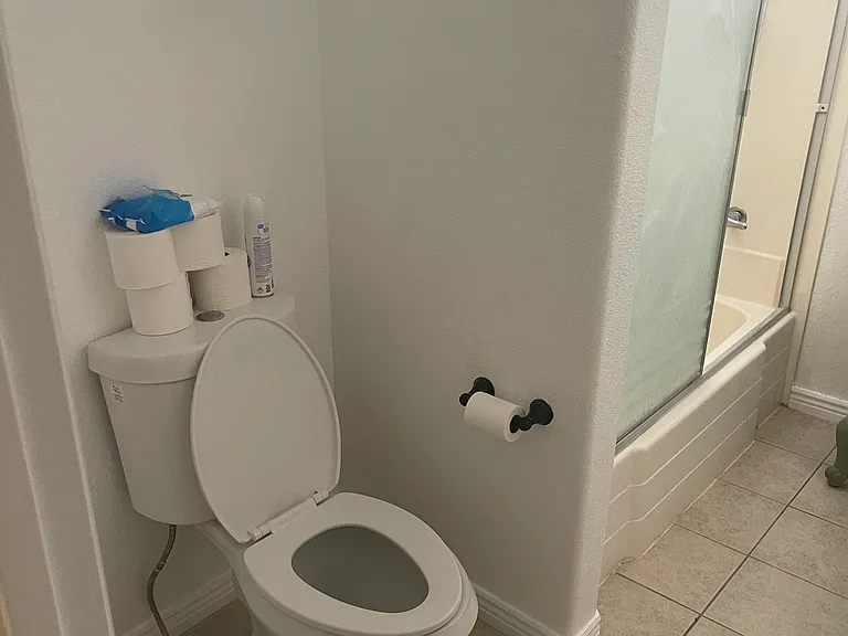 880 Coral Reef Dr — Photo 11