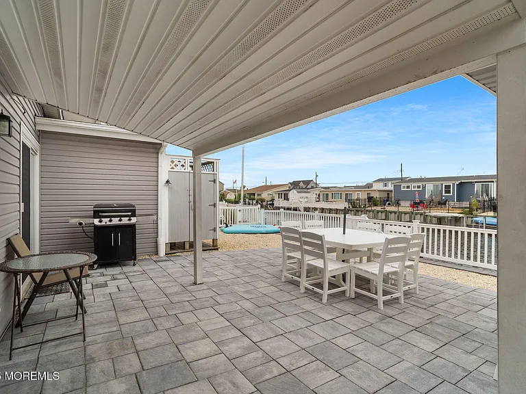 60 Mary Alice Rd — Photo 24