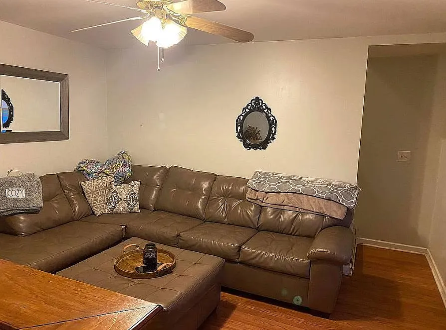 Living Room - 704-706 George St #2