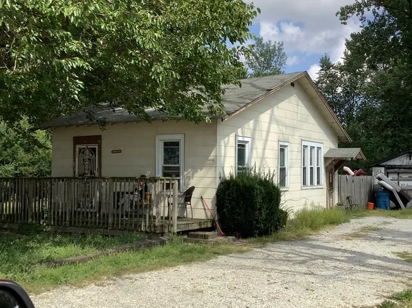 14225 Pulaski Rd, Crestwood, IL 60418