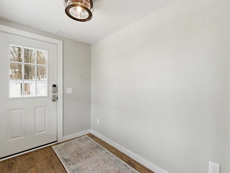 Hilltop Dr — Photo 6