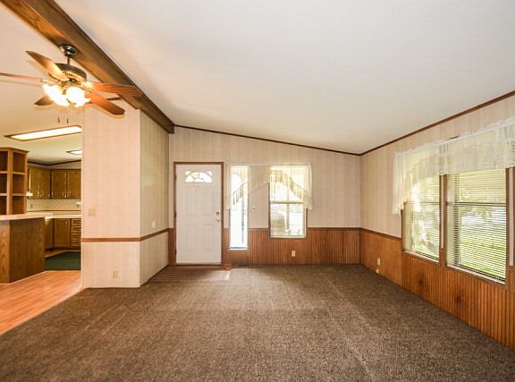 5th image of 437 E 22nd St