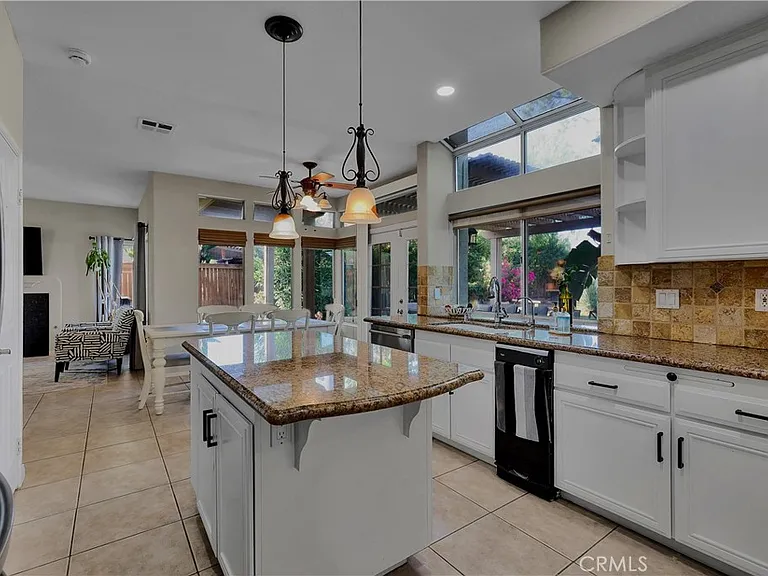39990 Gibraltar Dr — Photo 22