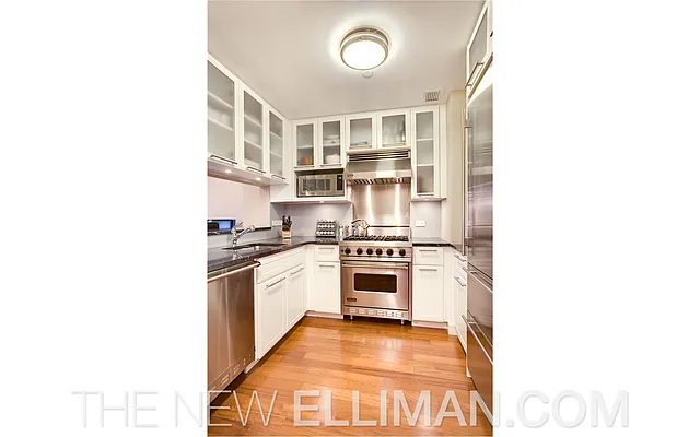 Rented by Douglas Elliman | media 24