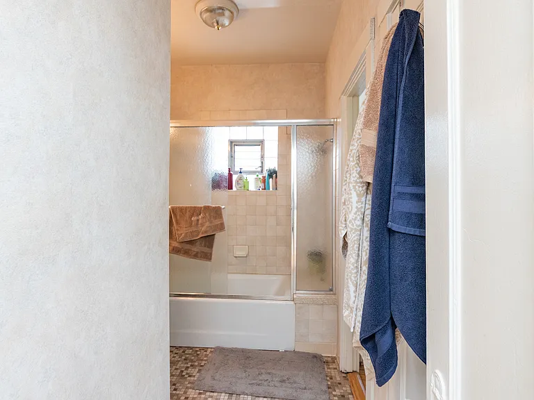 3413 N Elaine Pl #1 — Photo 8