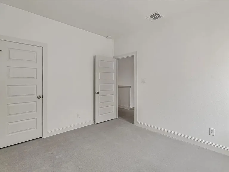 3155 Glen Garden Dr N — Photo 11