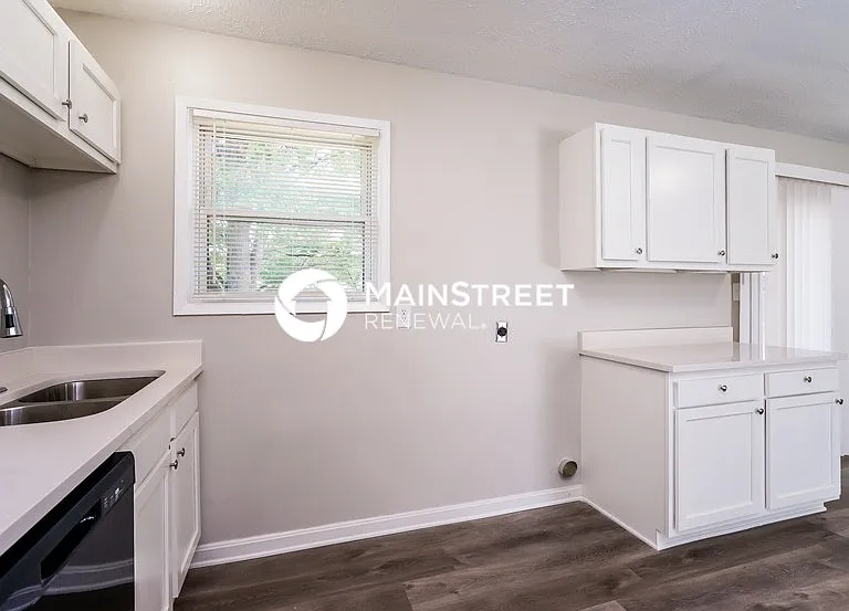 309 Downes Ln — Photo 8
