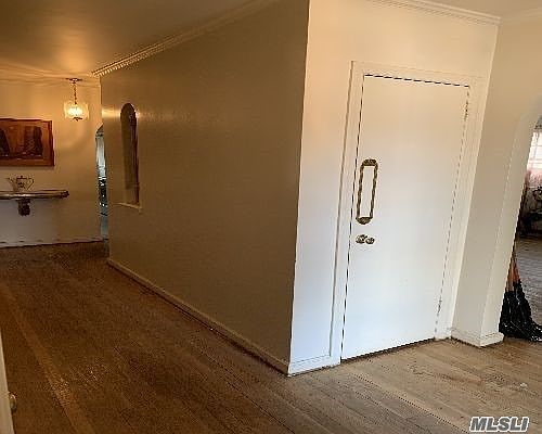 3rd image of 13840 Grand Central Pkwy