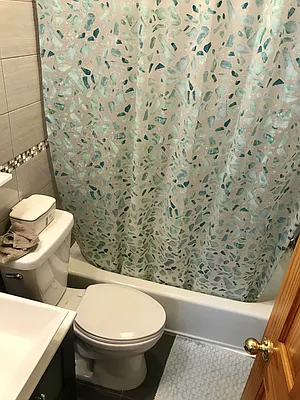 Rented by Voro, LLC | media 12