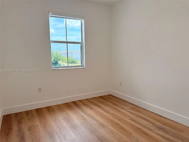 1328 SE 26th Ter — Photo 26