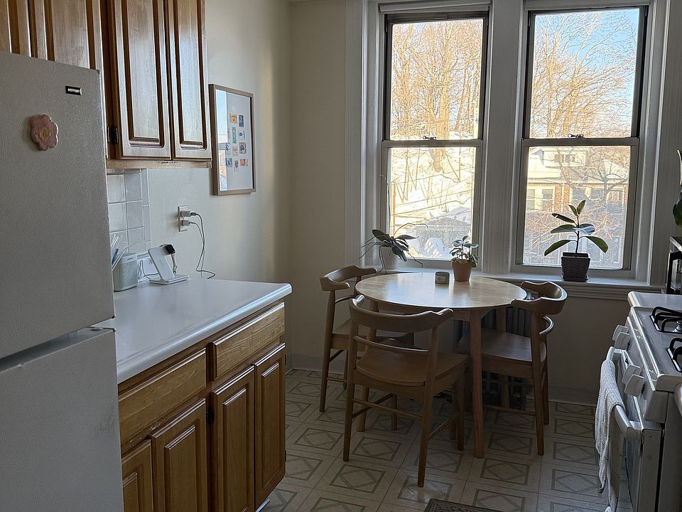 1st image of 30 Colborne Rd #8