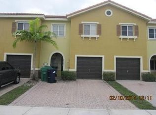 8912 SW 221st Ter, Cutler Bay, FL 33190