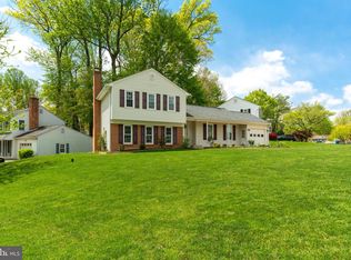 8901 Longmead Ct, Burke, VA 22015