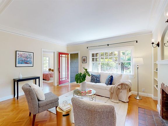 3rd image of 15 Karl Ave
