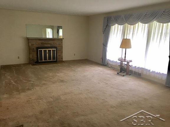 2nd image of 4886 Henry Dr