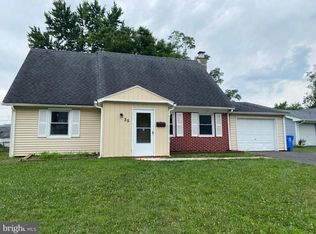 35 Haskell Ln, Willingboro, NJ 08046