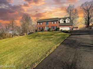 124 Lazy Ln, Gray, TN 37615
