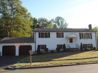 9 Tiffany Cir, West Bridgewater, MA 02379