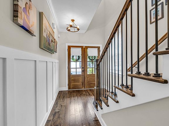 5th image of 1742 Seven Pines Ln