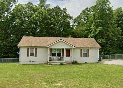 1st image of 215 Station Dr