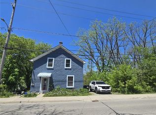 197 Queen St E, Cambridge, ON N3C2B3