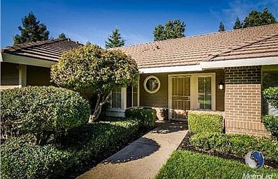 3rd image of 10237 Mantova Ct