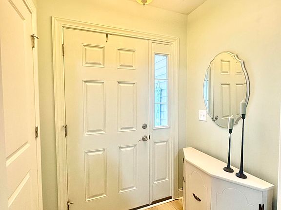 5th image of 109 Lynden Lane
