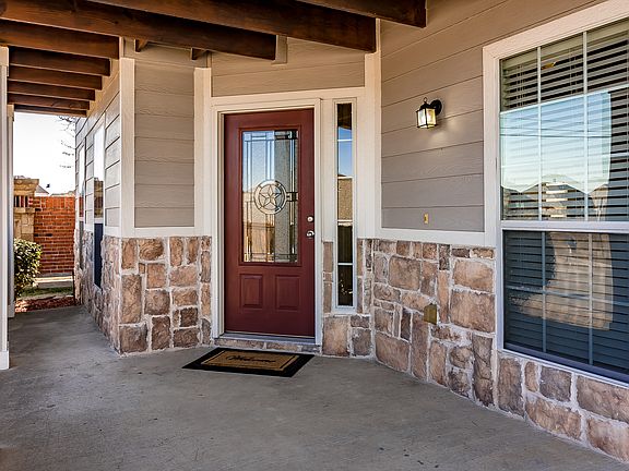 3rd image of 7501 Loma Alta Trl
