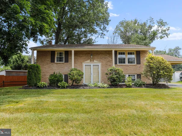 17609 Forest Glen Cir, Hagerstown, MD 21740
