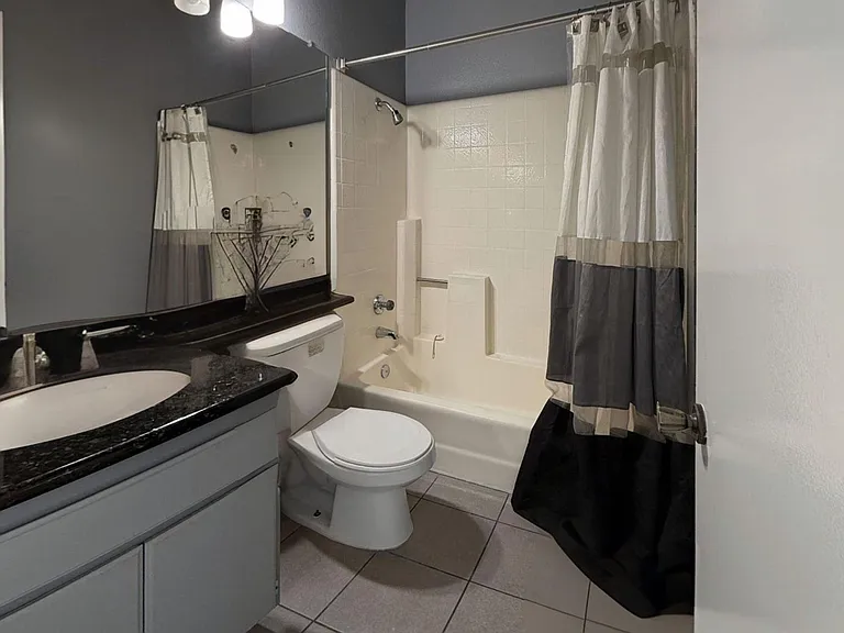 831 Carlton Privado — Photo 13