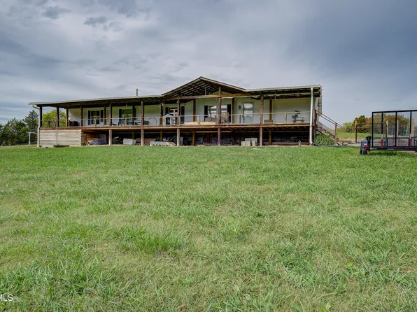 438 N Vfw Rd, Bulls Gap, TN 37711