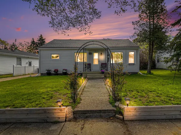 506 N Lavinia St, Ludington, MI 49431