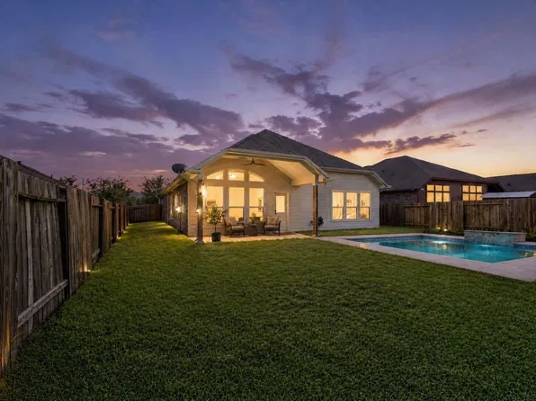 32014 McKinley Run Dr, Hockley, TX 77447
