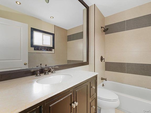 4th image of 847 Oliver Avenue