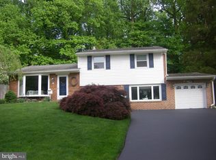21 Rose Tree Dr, Broomall, PA 19008