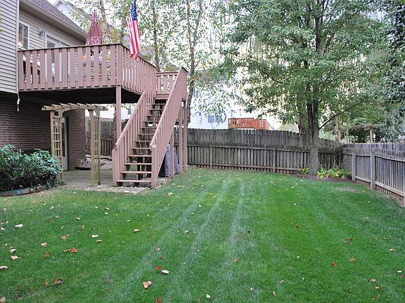 3rd image of 2261 Blackmoor Park Ln