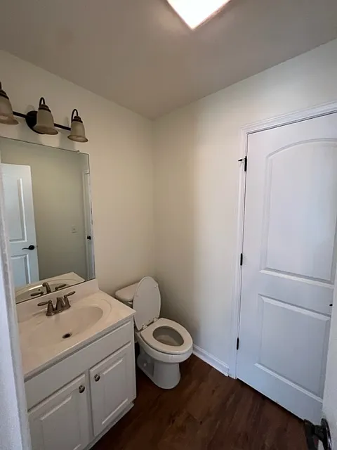 4 bed, 3.5 bath, 1715 sqft, $1,500 — Photo 4